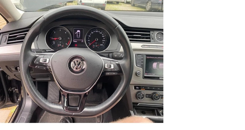 Volkswagen Passat cena 44900 przebieg: 293950, rok produkcji 2016 z Łódź małe 22